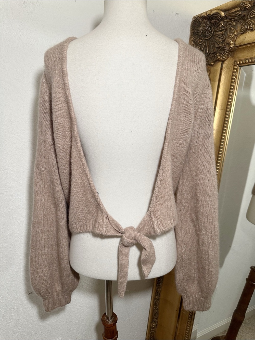 New Abercrombie & Fitch Lightweight Knit Open Tie Back Sweater Size Small